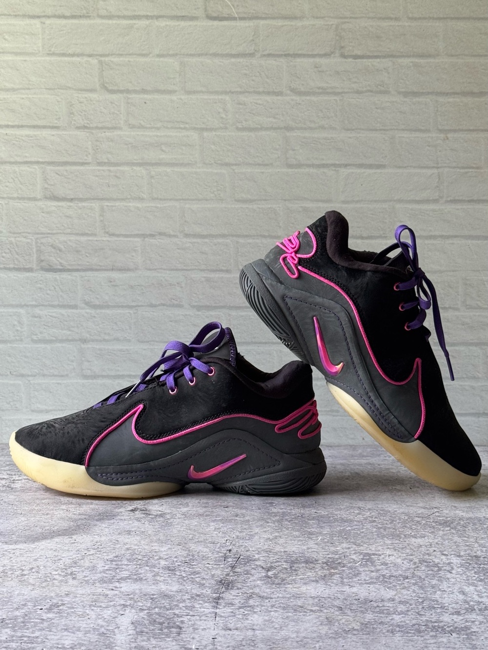Nike LeBron XXII Tunnel Vision Basketball Shoes Size Men's 7.5 / Women's 9